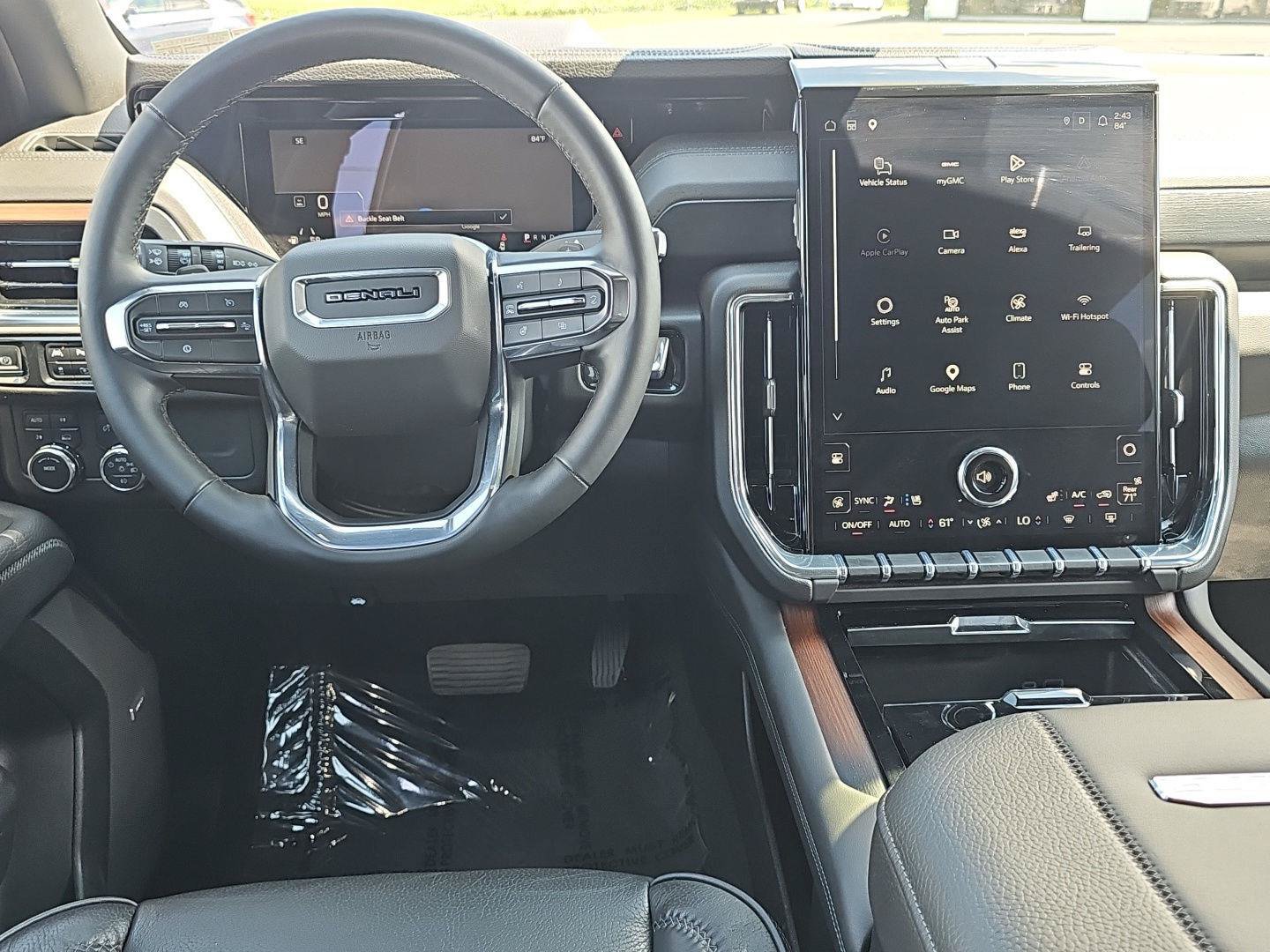 Used 2025 GMC Yukon Denali AWD/4WD image 13