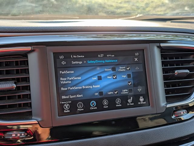 Used 2019 Chrysler Pacifica Touring Plus w/ Tire & Wheel Group FWD image 21