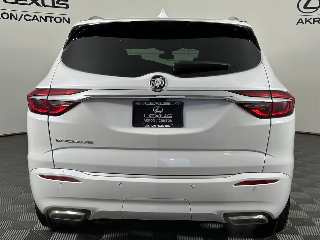 Used 2020 Buick Enclave Avenir w/ Avenir Technology Package FWD image 8
