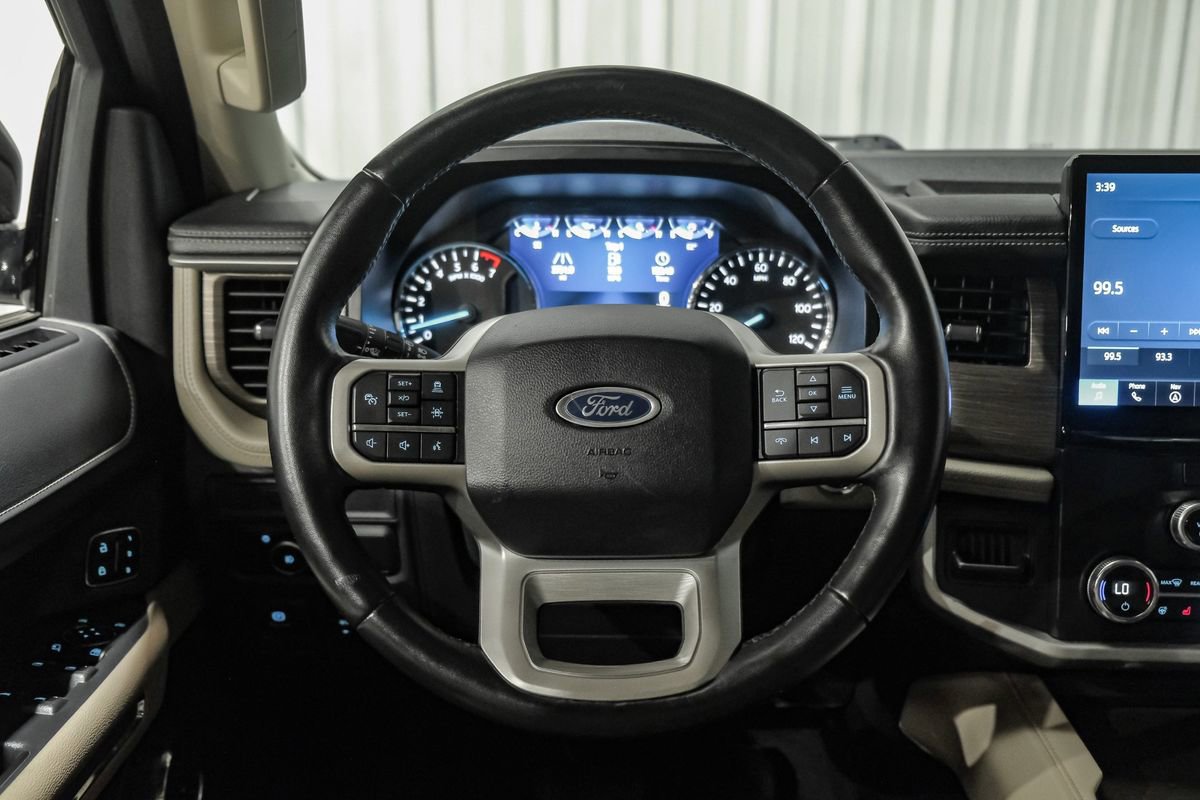 Used 2022 Ford Expedition Max Limited image 15