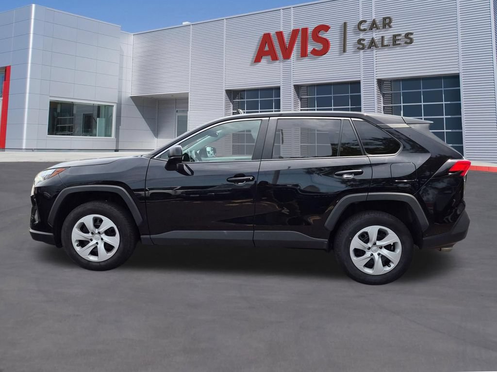 Used 2025 Toyota RAV4 LE AWD/4WD image 10