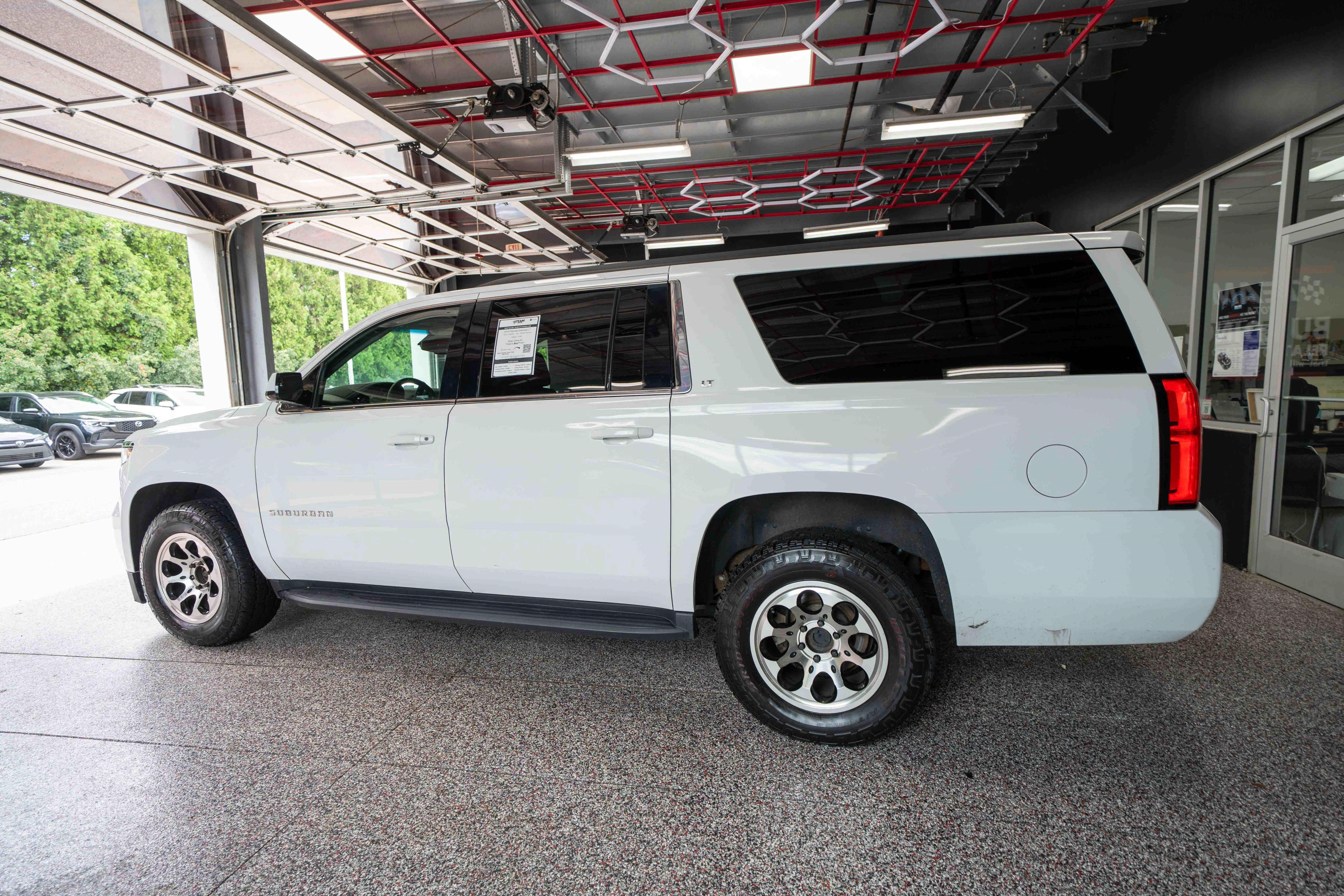 Used 2018 Chevrolet Suburban LT AWD/4WD image 2