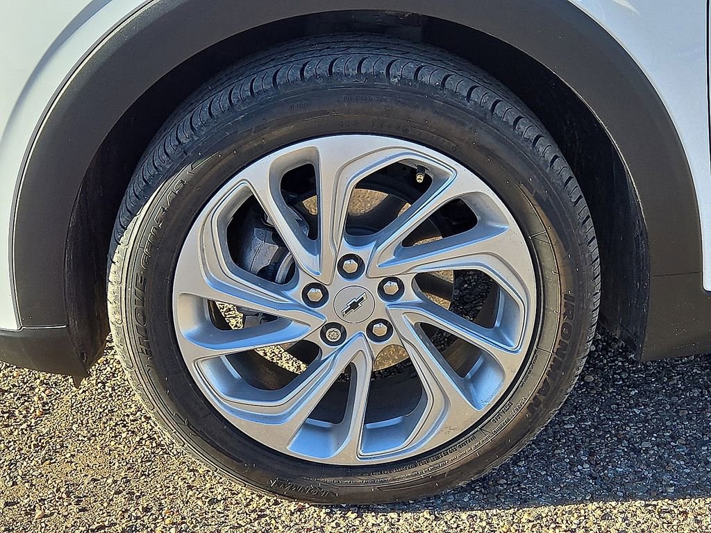 Used 2023 Chevrolet Bolt EUV LT w/ Driver Confidence Package image 11