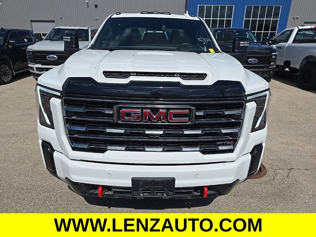 Used 2026 GMC Sierra 3500 AT4 AWD/4WD image 2