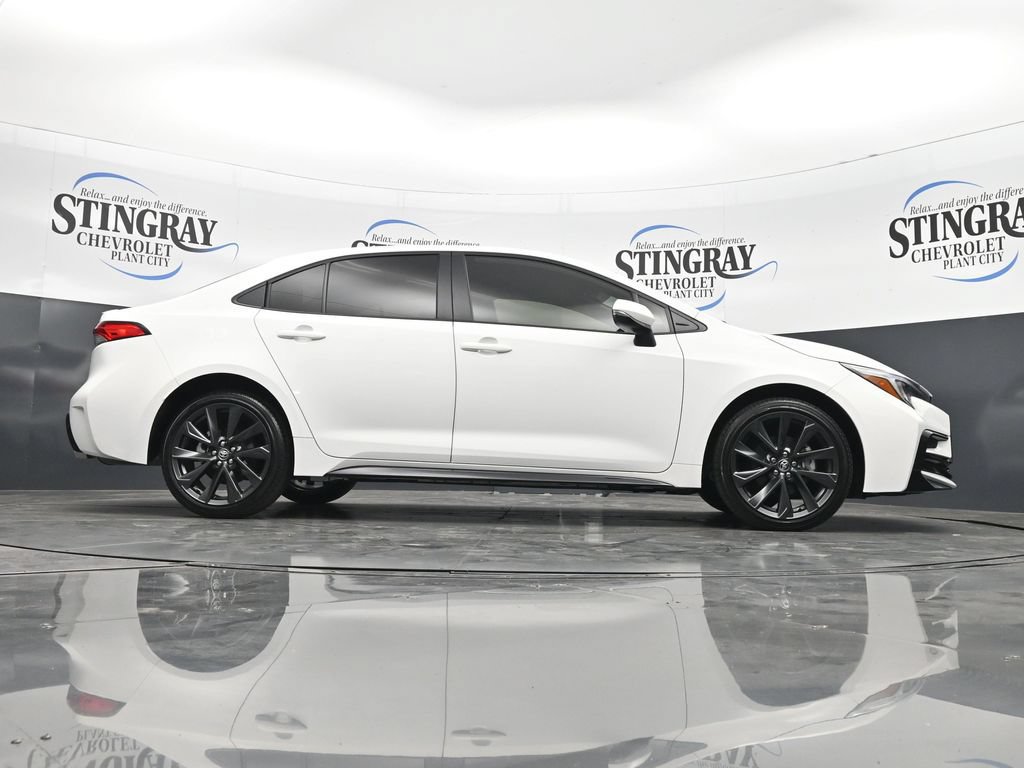 Used 2025 Toyota Corolla SE FWD image 36