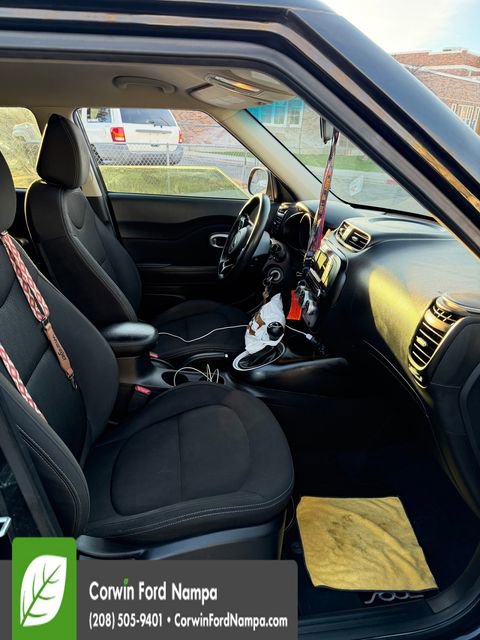 Used 2018 Kia Soul image 16