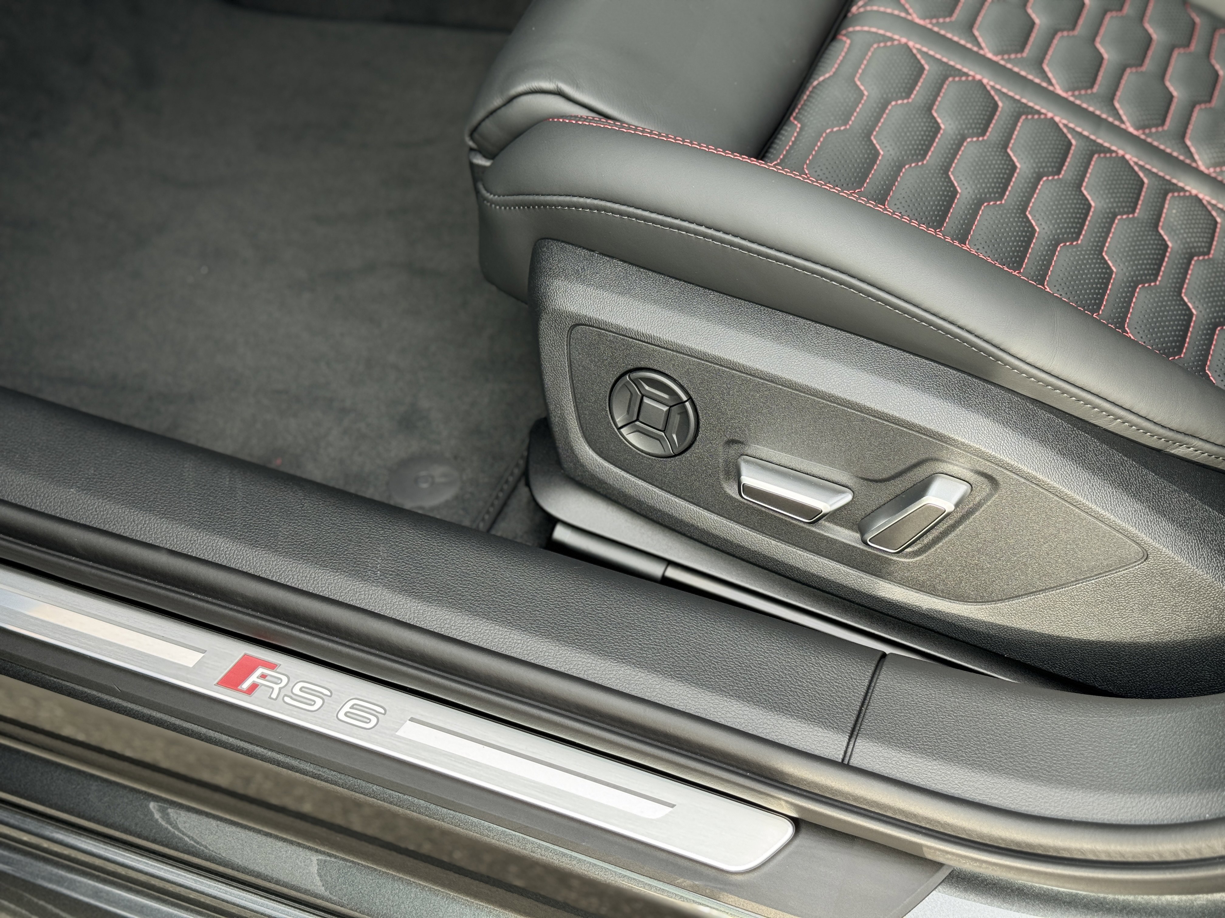 New 2026 Audi RS 6 performance image 20