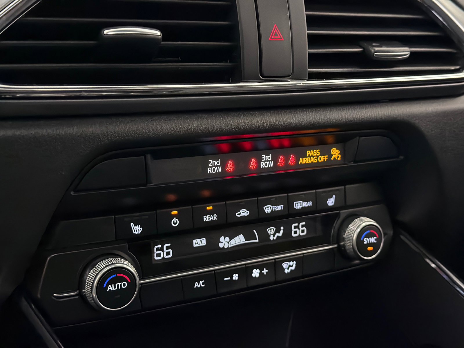 Used 2023 MAZDA CX-9 Touring image 30