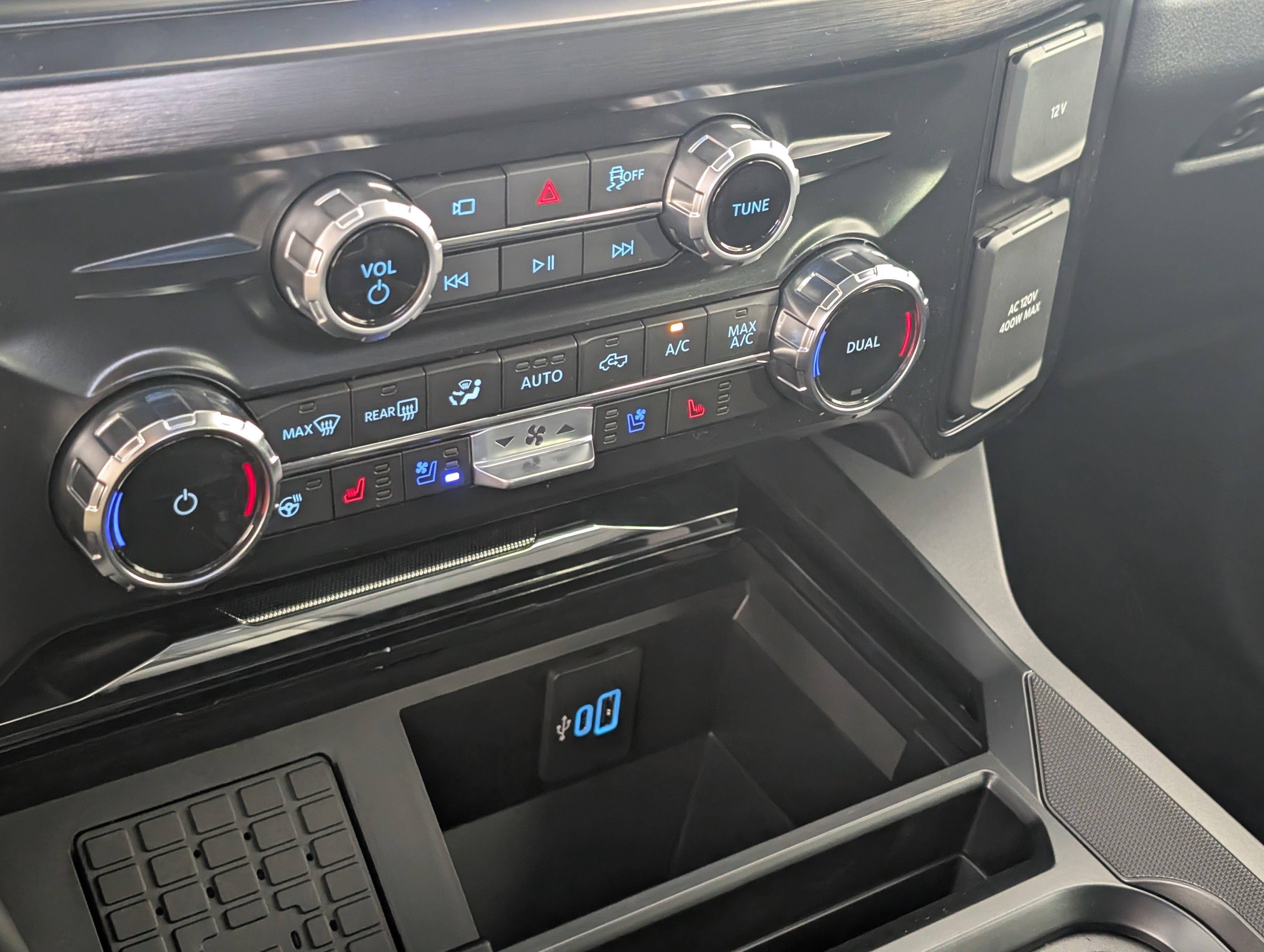 New 2026 Ford F350 Lariat image 15