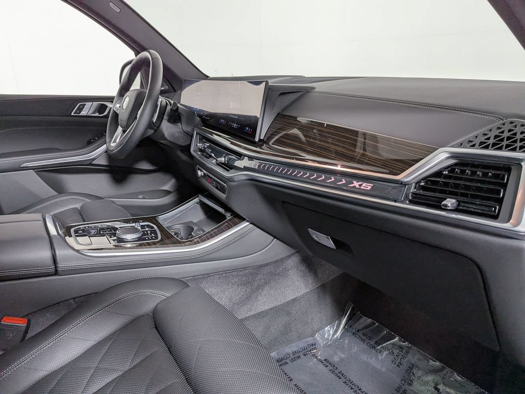 Used 2026 BMW X5 xDrive40i AWD/4WD image 30