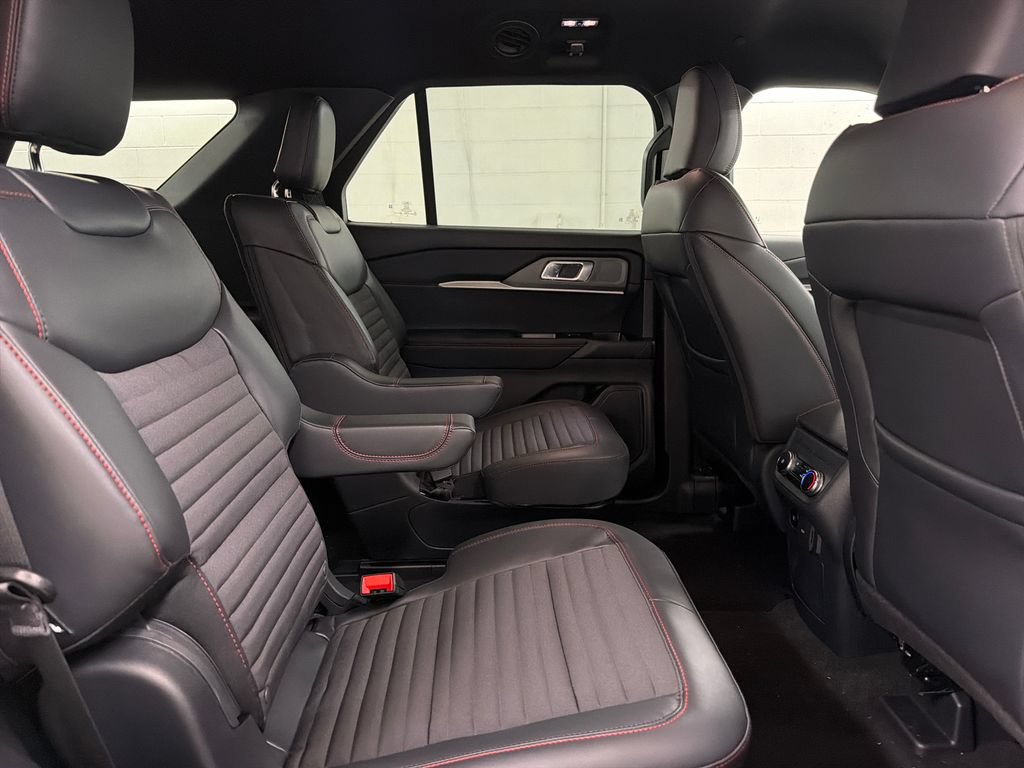 New 2027 Ford Explorer ST-Line RWD image 29