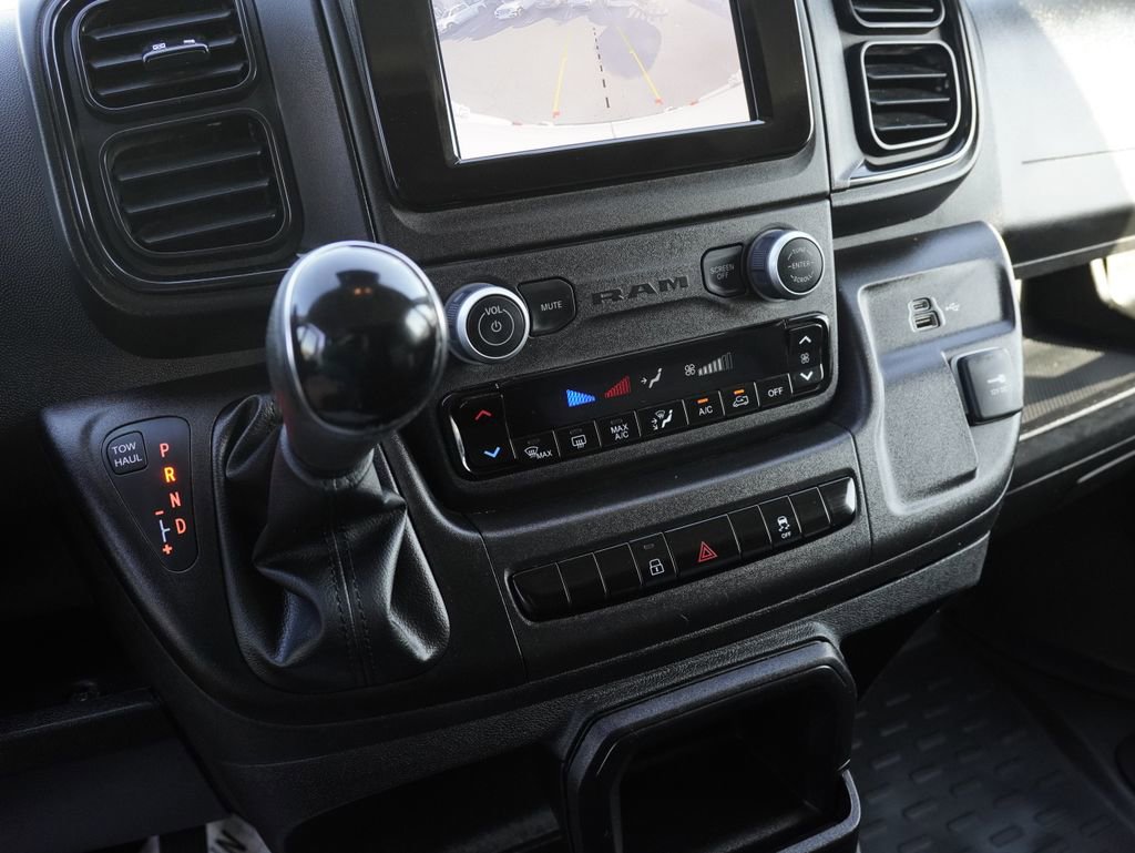 Used 2025 RAM ProMaster 2500 w/ Convenience Group FWD image 19