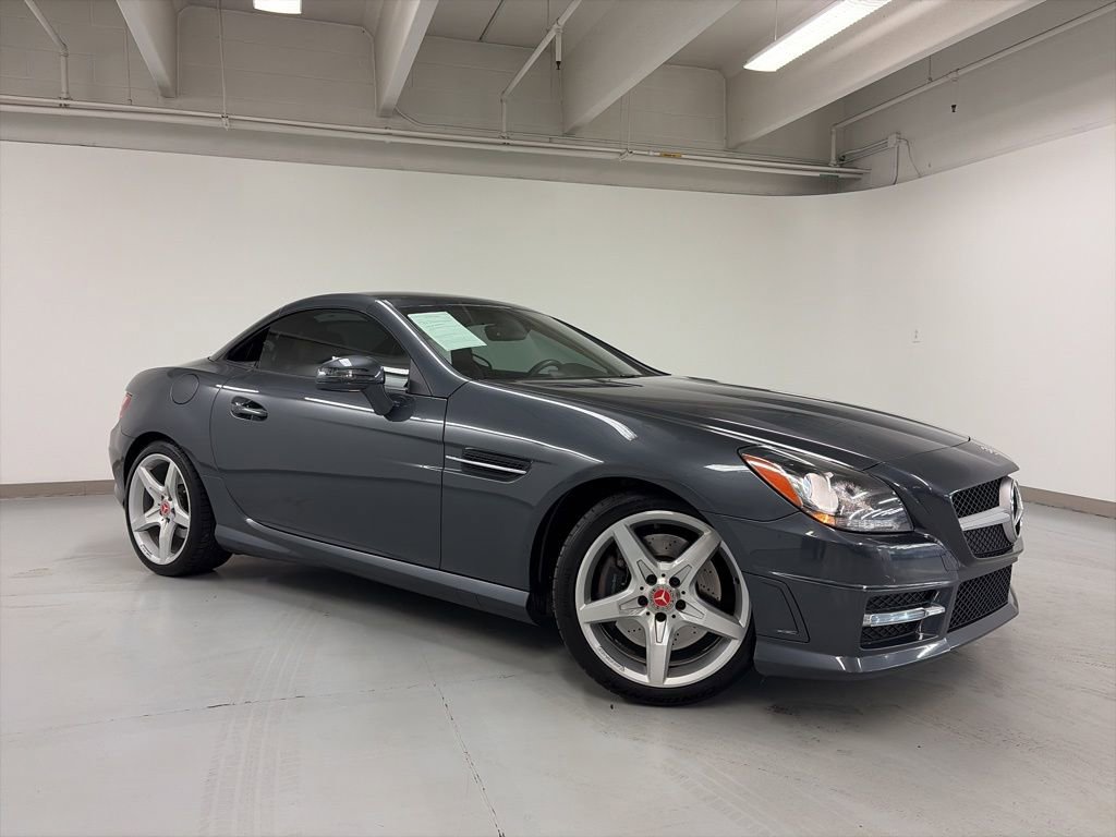 Used 2014 Mercedes-Benz SLK 250 image 9