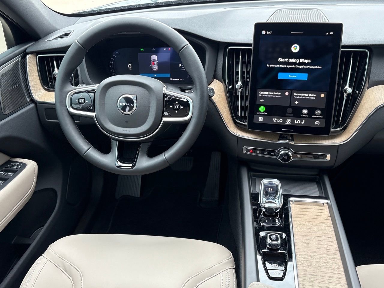 New 2026 Volvo XC60 B5 Plus w/ Protection Package Premier image 11