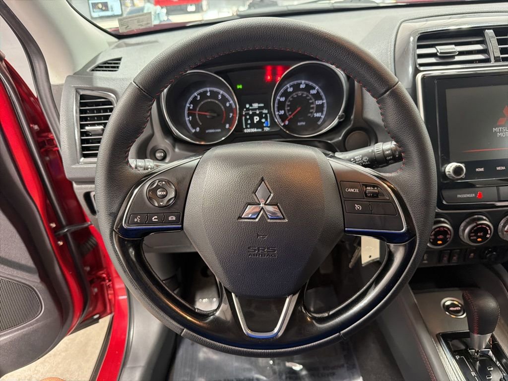 Used 2023 Mitsubishi Outlander Sport SE image 14