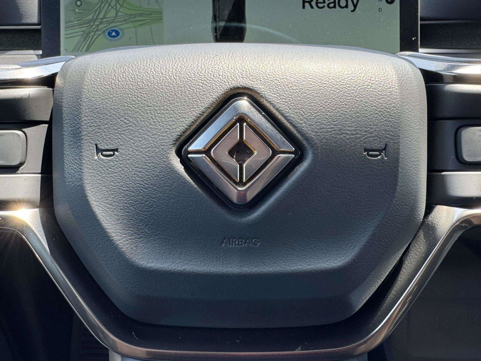 Used 2025 Rivian R1S Adventure AWD/4WD image 30