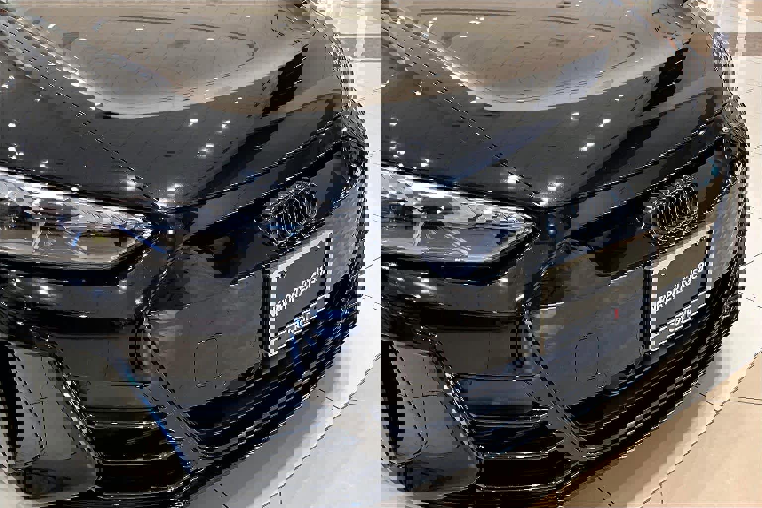 Used 2022 Audi RS e-tron GT w/ Carbon Performance Package image 28