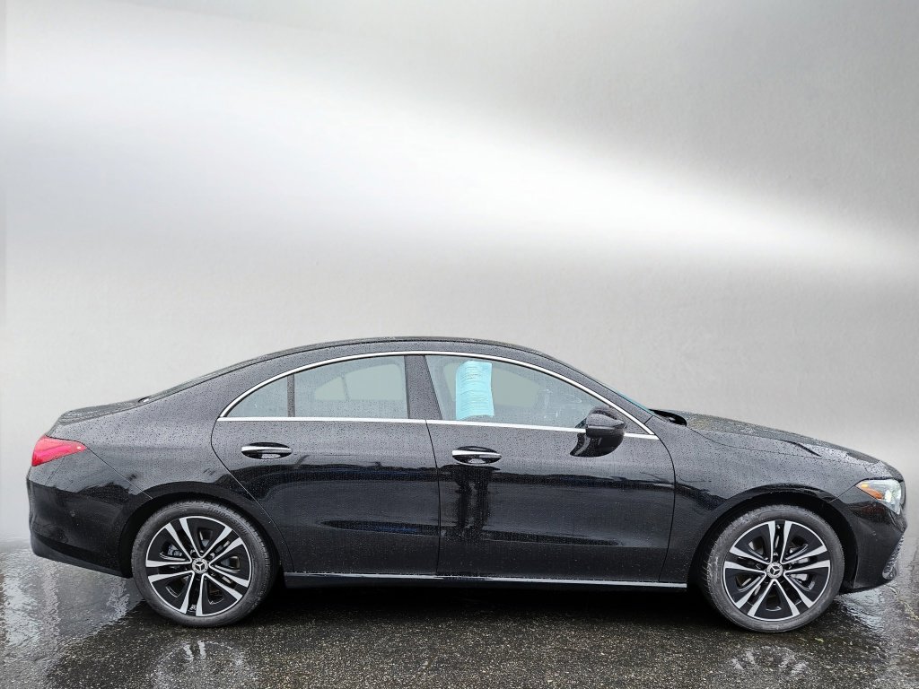 Used 2024 Mercedes-Benz CLA 250 4MATIC image 2