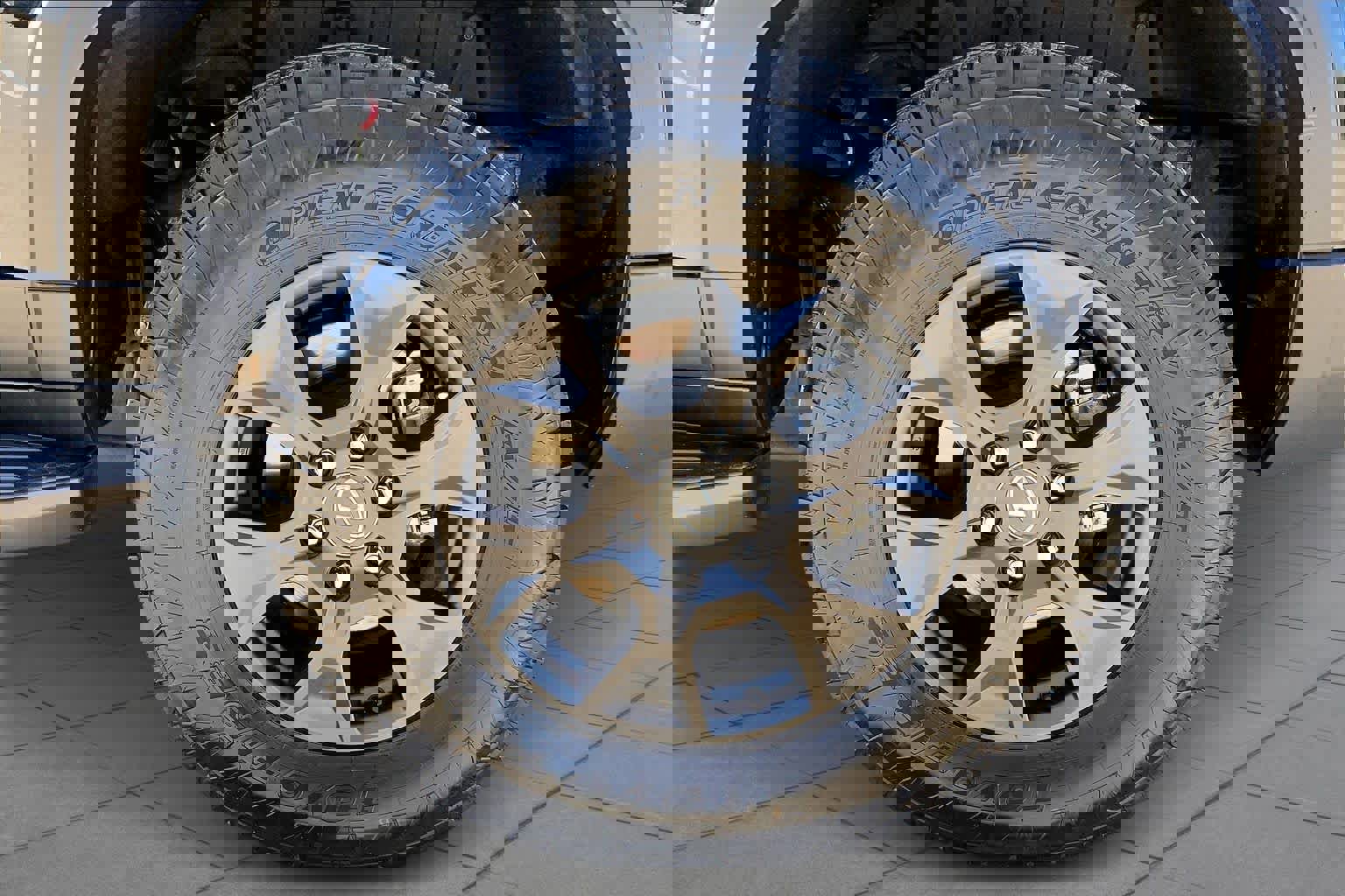 Used 2024 Lexus GX 550 image 11