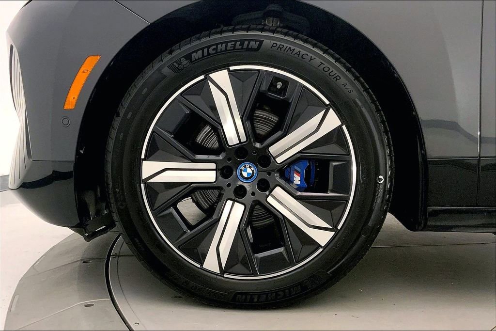 Certified 2023 BMW iX M60 w/ Executive Package image 8