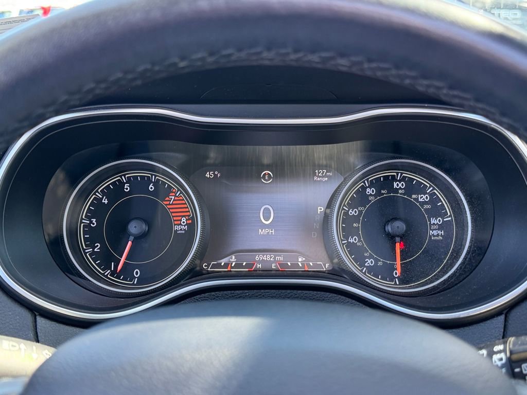 Used 2019 Jeep Cherokee Limited image 14