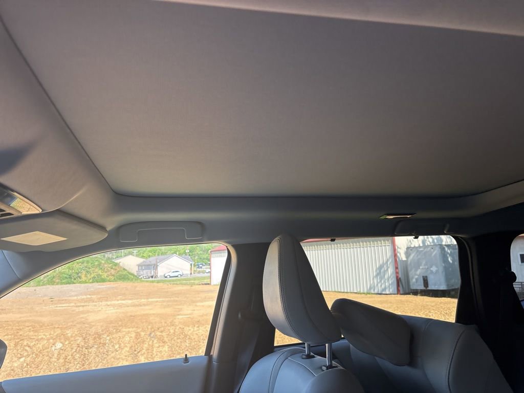 Used 2025 Mitsubishi Outlander SEL AWD/4WD image 14