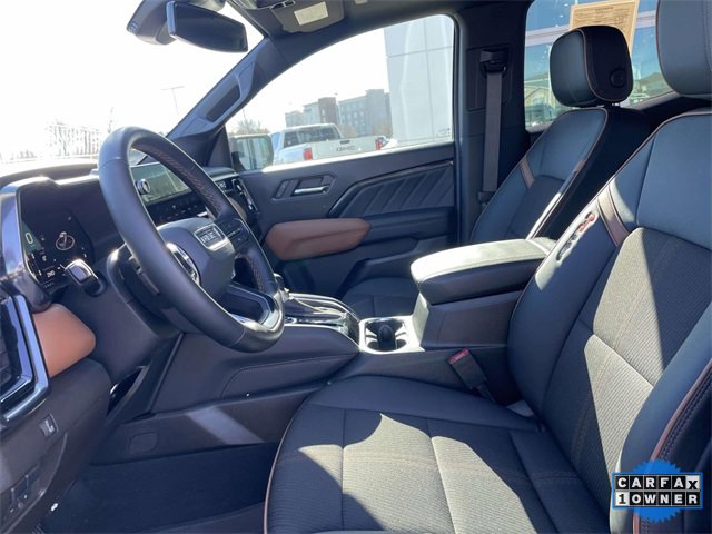 Used 2024 GMC Canyon AT4 image 14