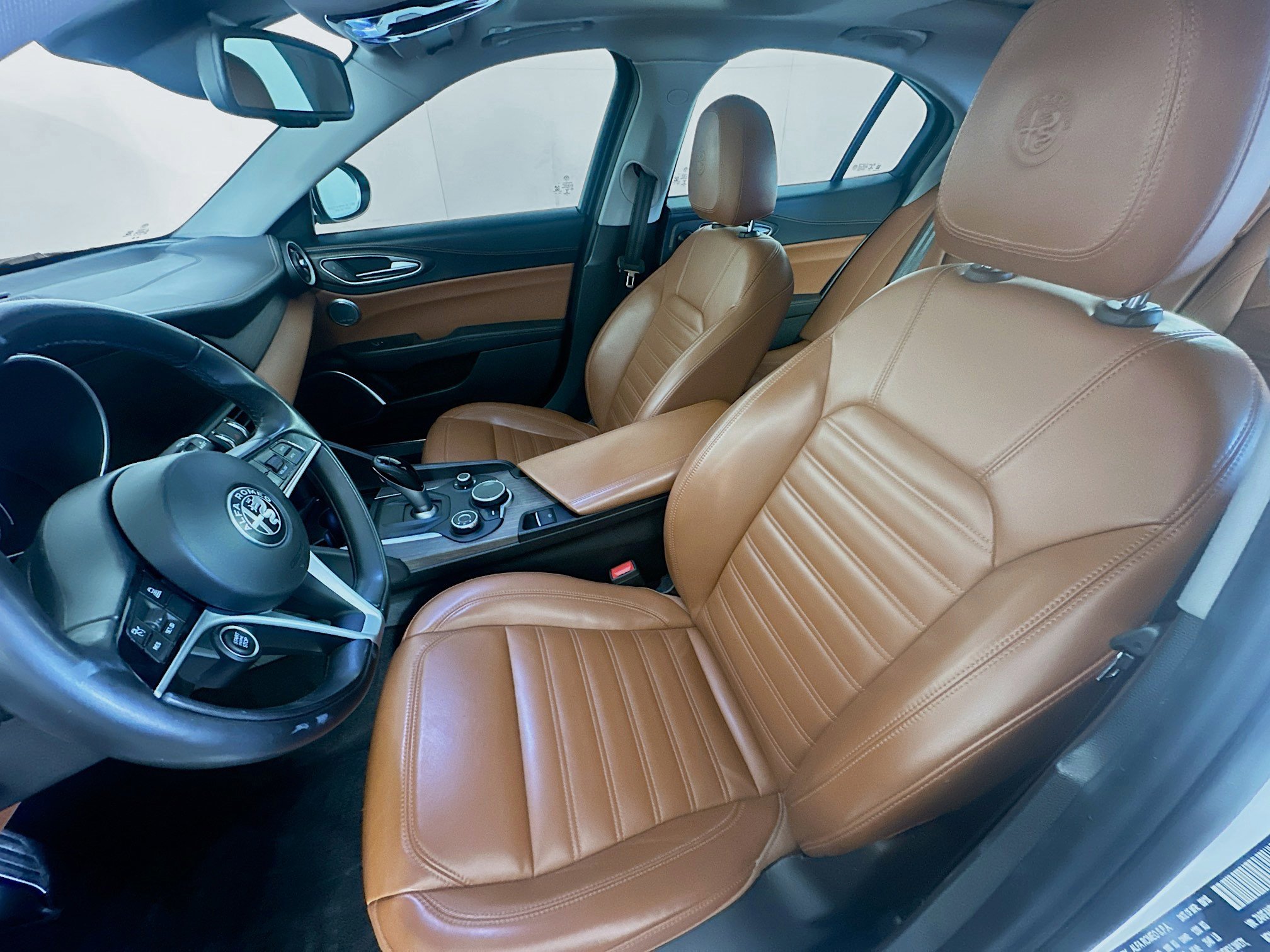 Used 2019 Alfa Romeo Giulia Ti w/ Quick Order Package 22X Lusso image 13