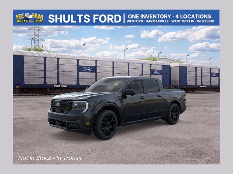 New 2026 Ford Maverick Lariat w/ Black Appearance Package