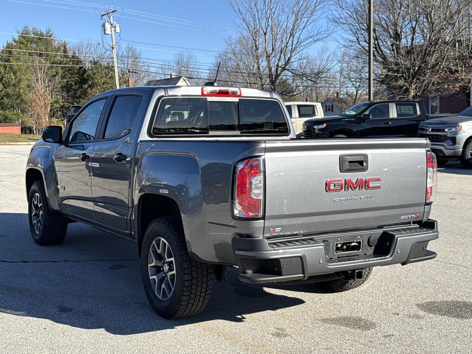 Used 2022 GMC Canyon AT4 w/ Trailering Package image 5