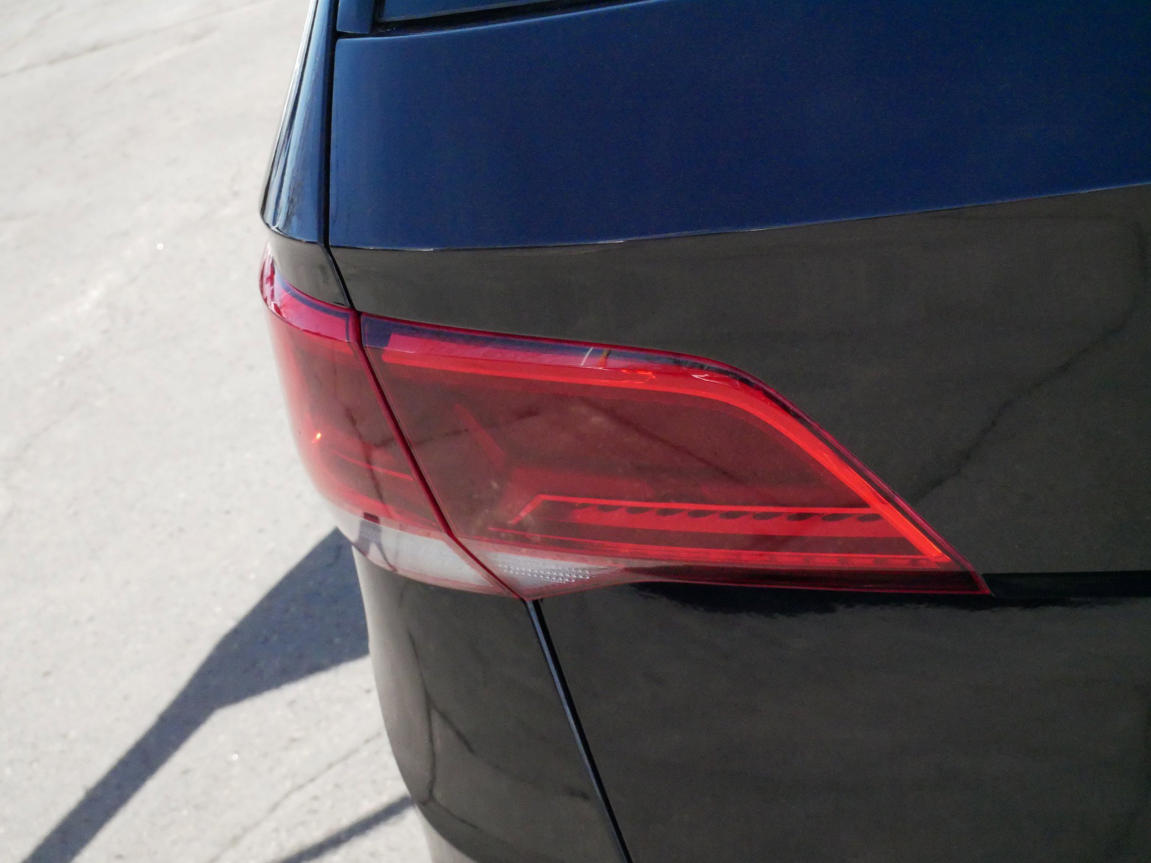 Certified 2023 Volkswagen Taos SE w/ Black Wheel Package image 17