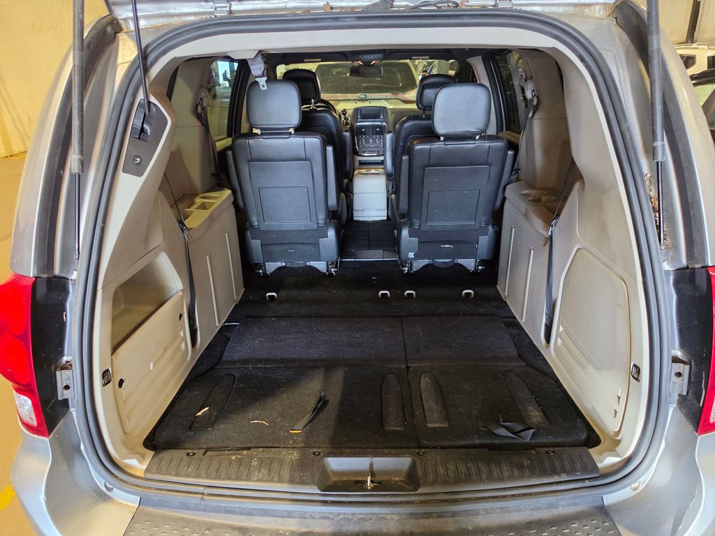 Used 2019 Dodge Grand Caravan SXT FWD image 8
