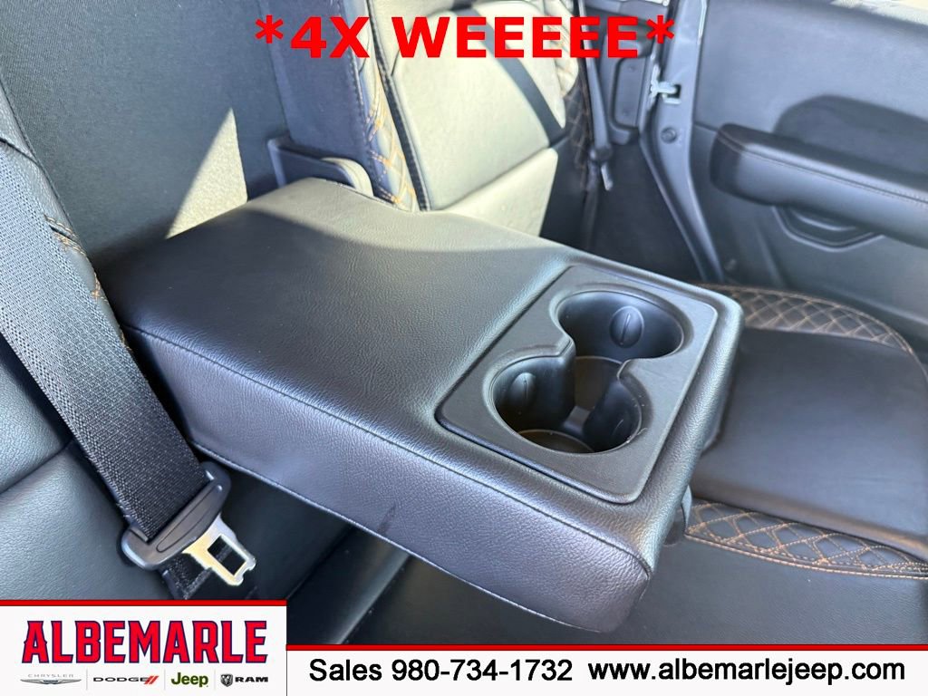 Used 2022 Jeep Wrangler Unlimited Sahara image 39