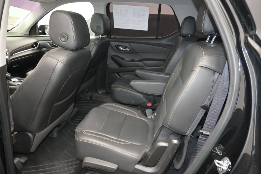 Used 2020 Chevrolet Traverse Premier w/ Redline Edition FWD image 14