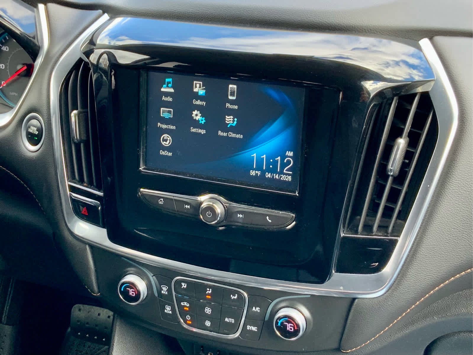 Used 2019 Chevrolet Traverse LS w/ LPO, Blackout Package AWD/4WD image 40