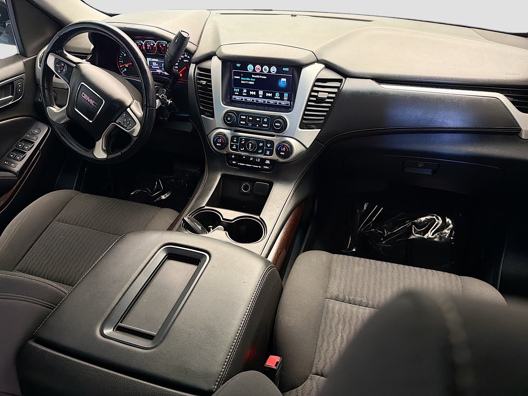 Used 2017 GMC Yukon SLE w/ SLE Value Package image 12