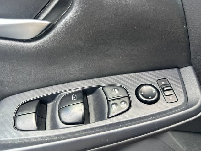 Used 2024 Nissan Sentra SV FWD image 31
