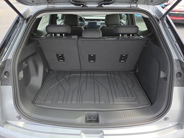 New 2027 Chevrolet Bolt LT w/ Comfort Package FWD image 22