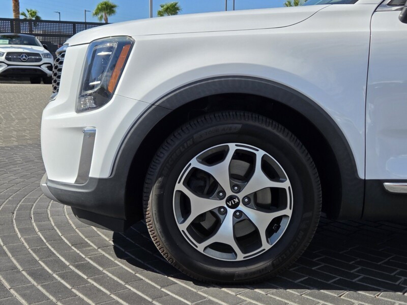 Used 2021 Kia Telluride EX AWD/4WD image 12