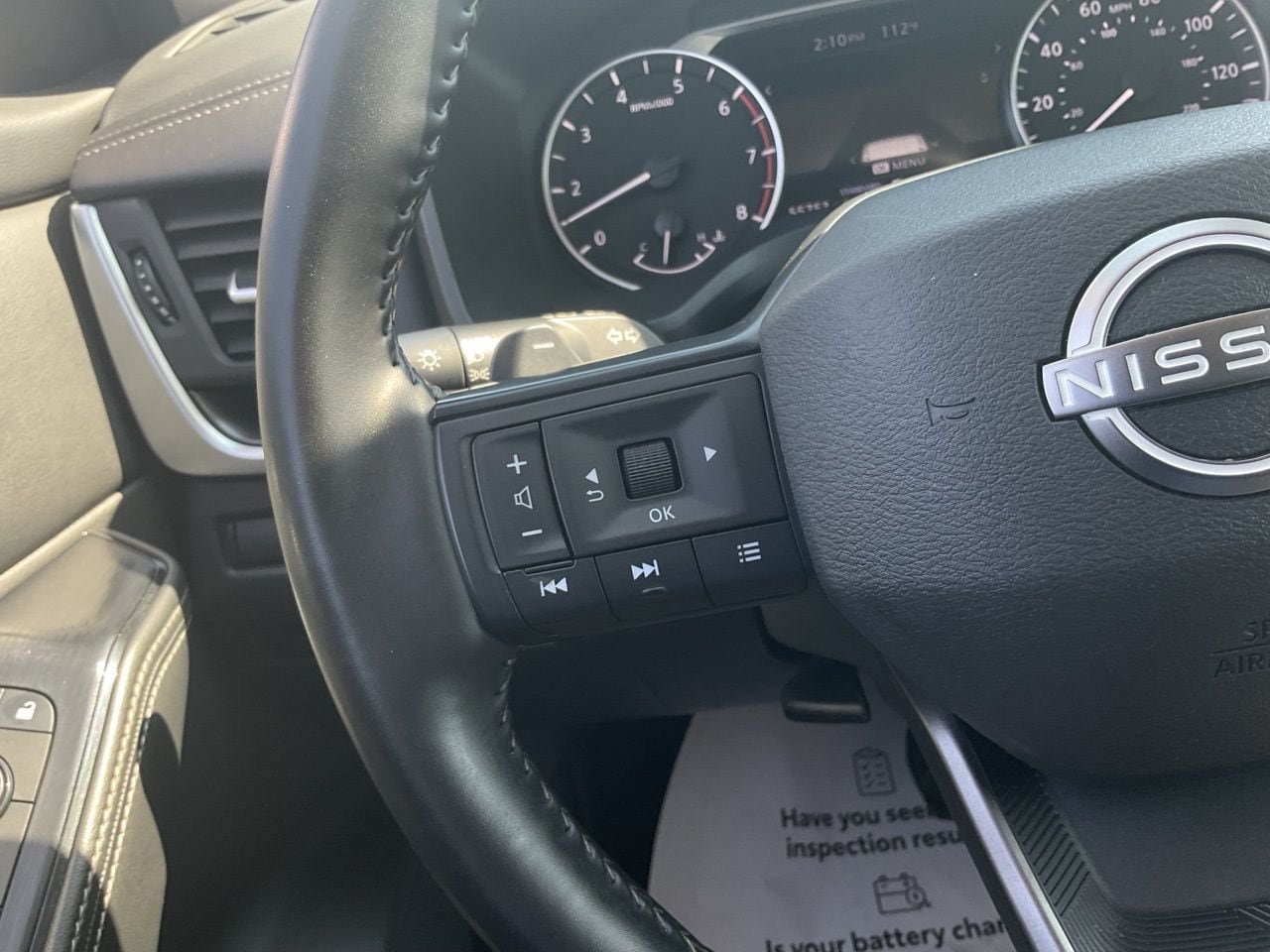 Used 2025 Nissan Rogue SV FWD image 28
