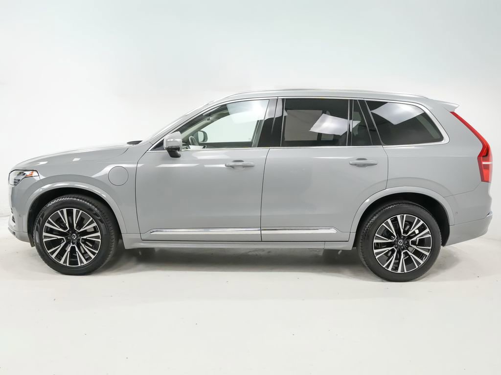 Used 2025 Volvo XC90 T8 Plus w/ Protection Package Premier AWD/4WD image 2