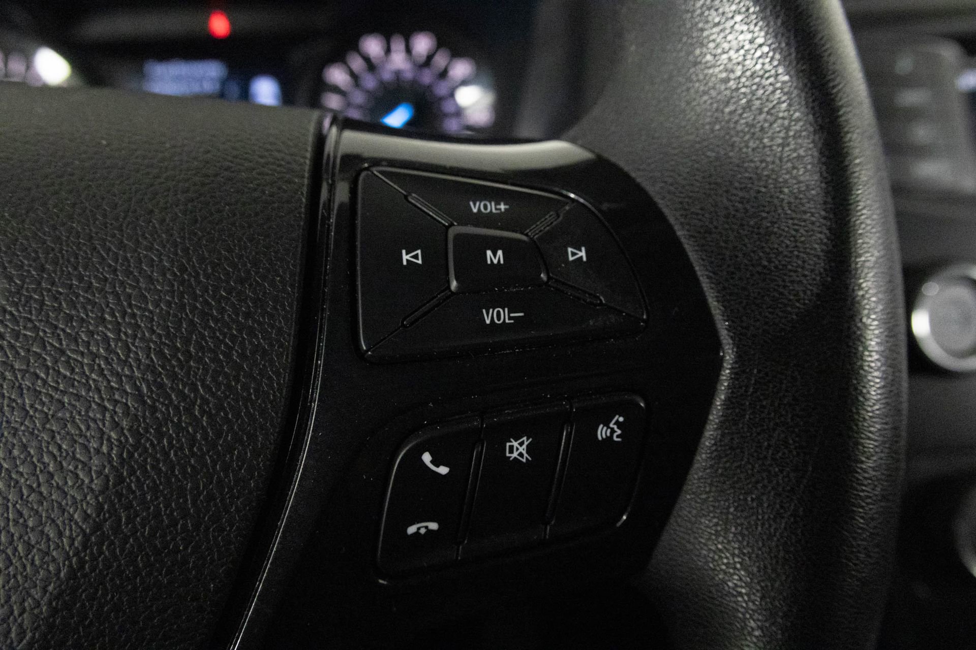 Used 2018 Ford Explorer Base image 31