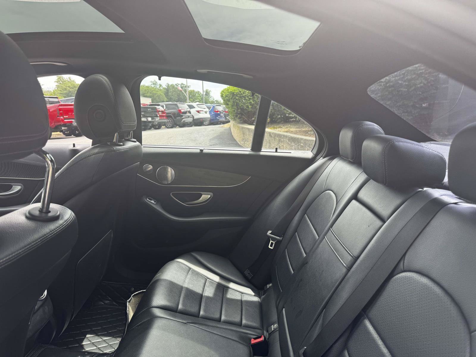 Used 2015 Mercedes-Benz C 300 4MATIC Sedan image 13
