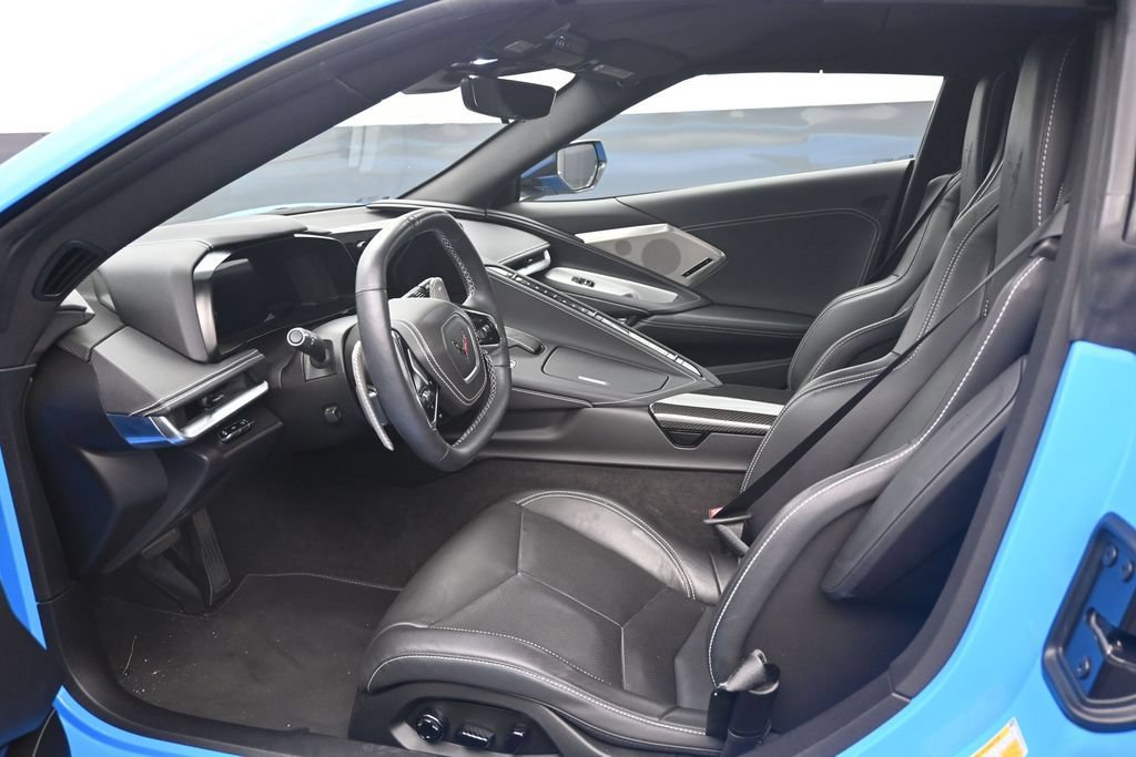 Used 2025 Chevrolet Corvette Stingray Preferred Conv w/ 2LT RWD image 10