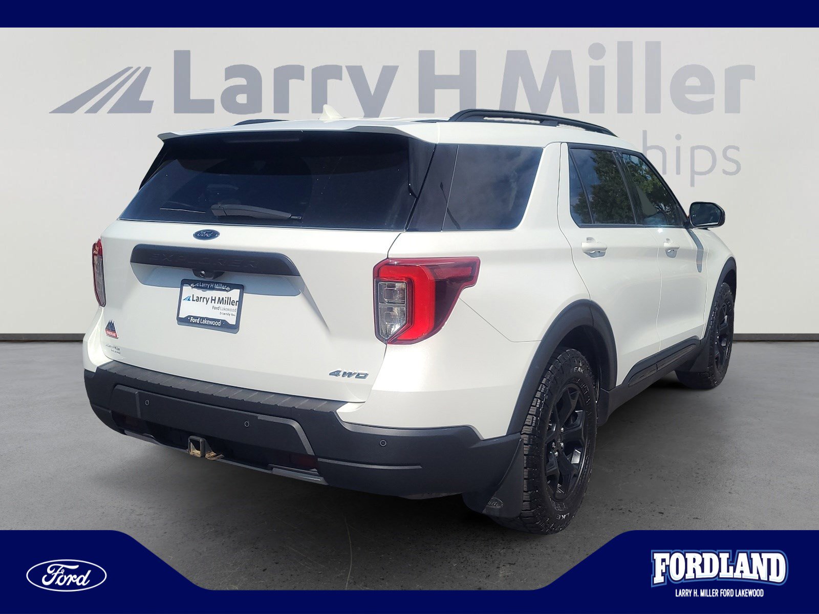 Used 2023 Ford Explorer Timberline w/ Timberline Technology Package AWD/4WD image 5