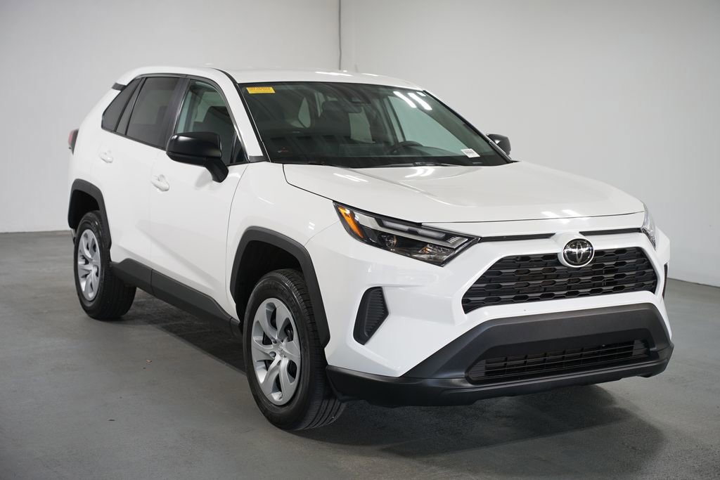 Certified 2023 Toyota RAV4 LE image 3