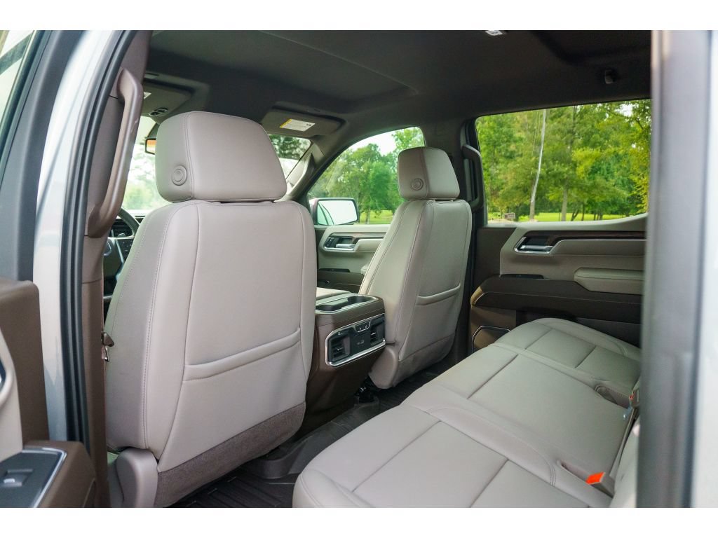 Used 2024 GMC Sierra 1500 SLT AWD/4WD image 12