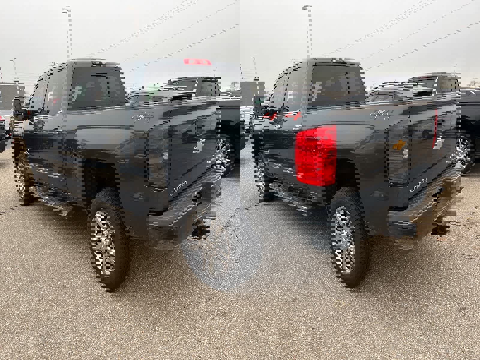 Used 2018 Chevrolet Silverado 2500 High Country image 12