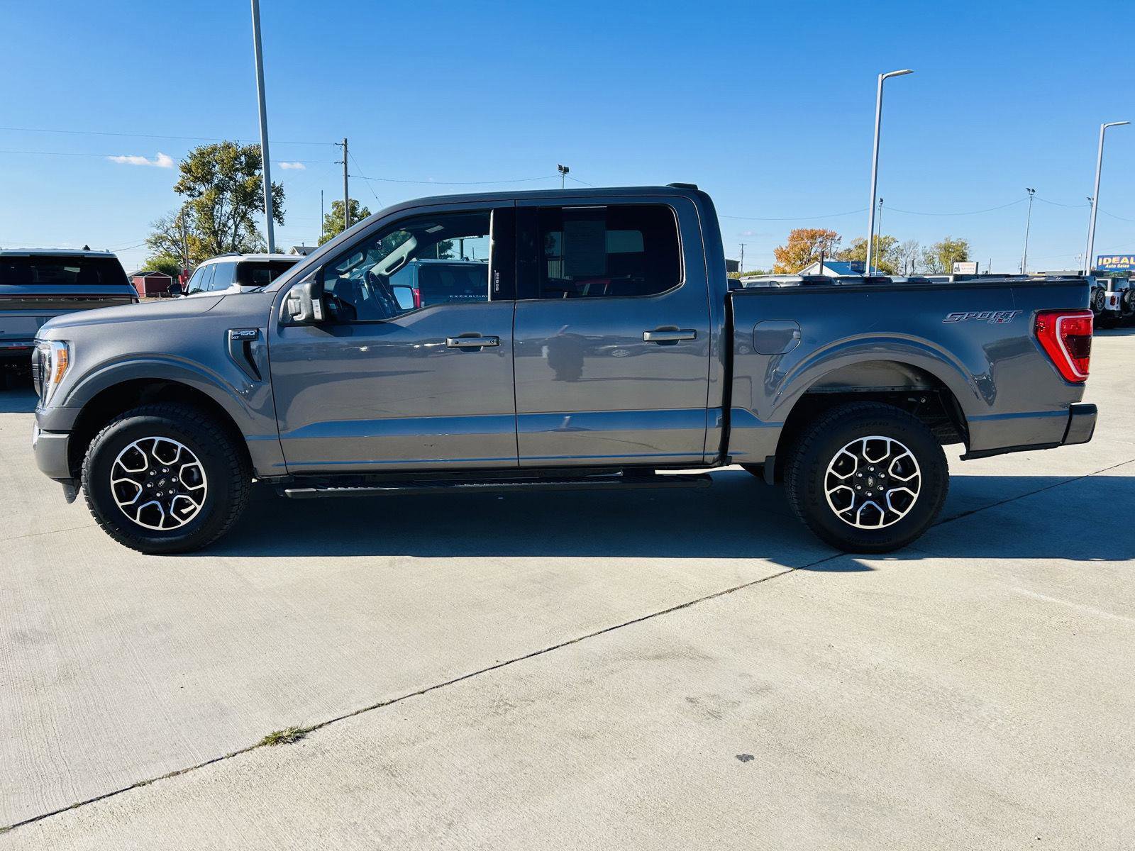 Used 2022 Ford F150 XLT w/ Equipment Group 302A High image 34