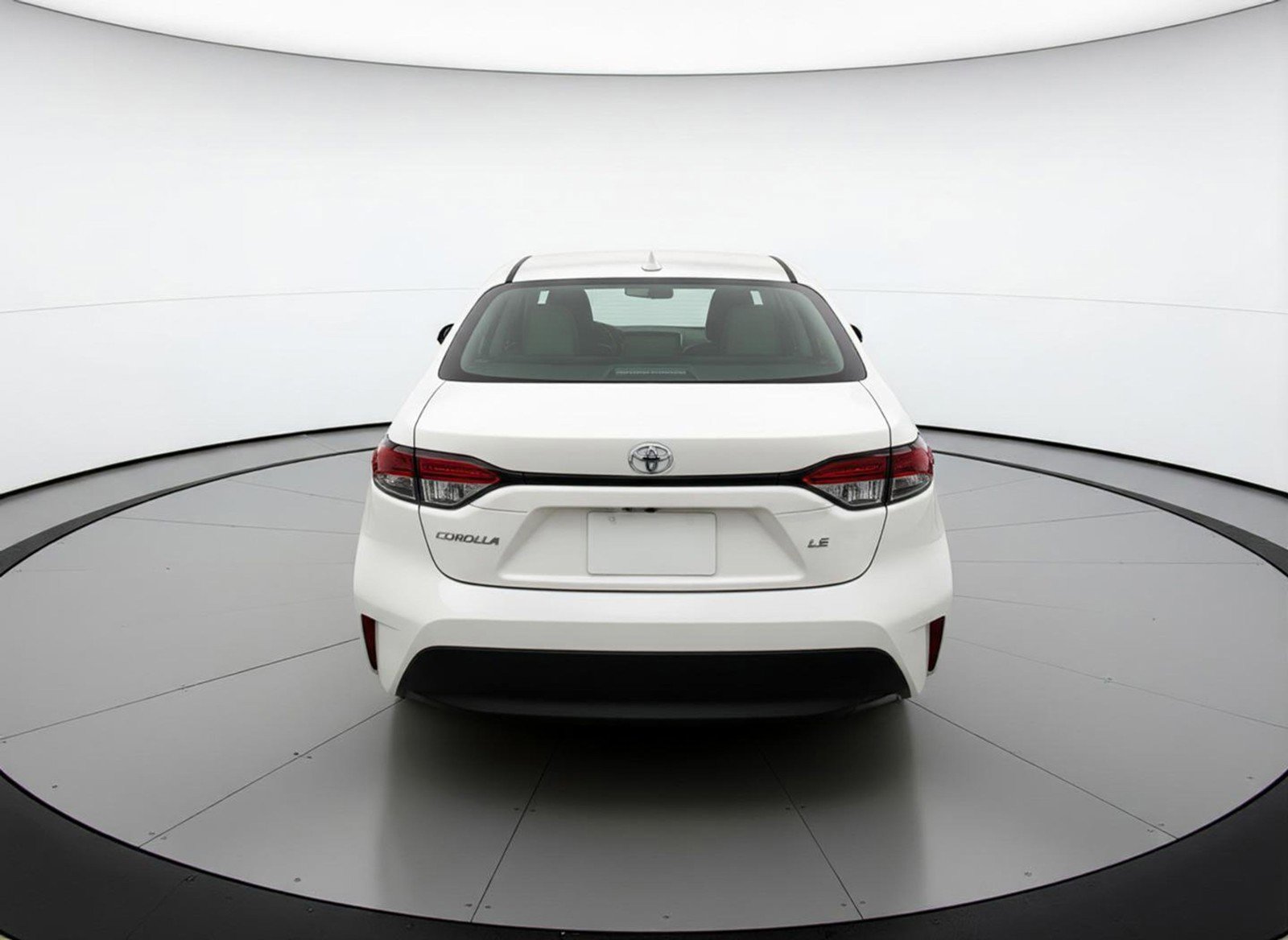 Used 2025 Toyota Corolla LE image 7